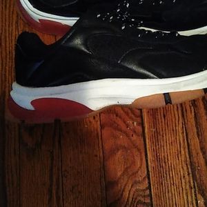 Shoes size 9 very comfortable